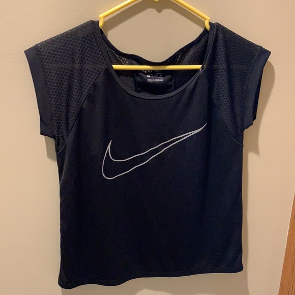 Nike top - Picture 3 of 4